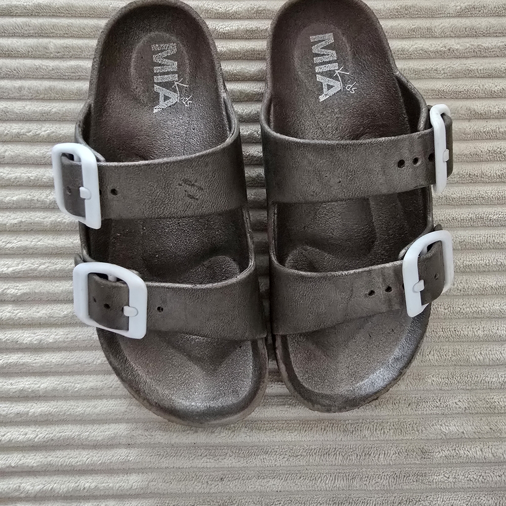 MIA Kids Brown Sandals with White Buckles